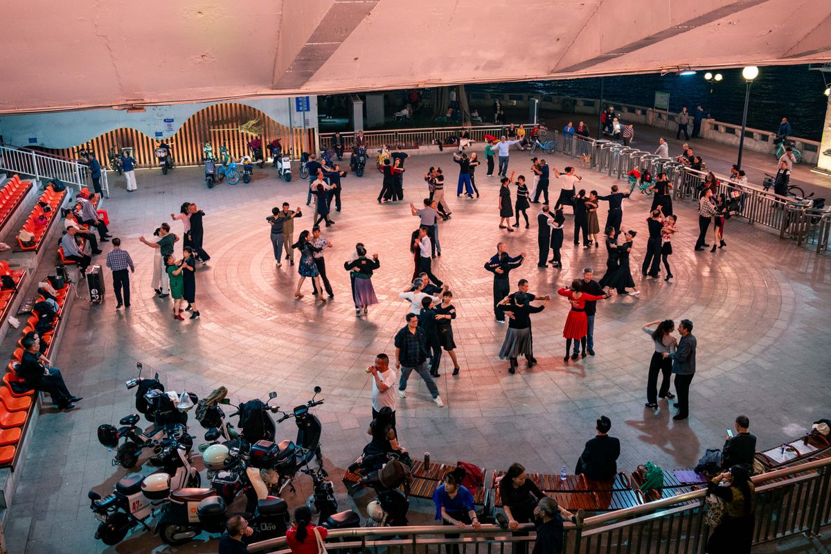 Clases de baile abiertas al público en plazas