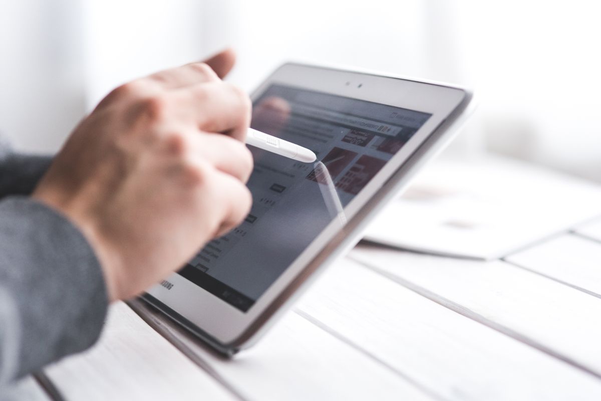 Un fabricante integrará un stylus en su próximo teléfono de gama media